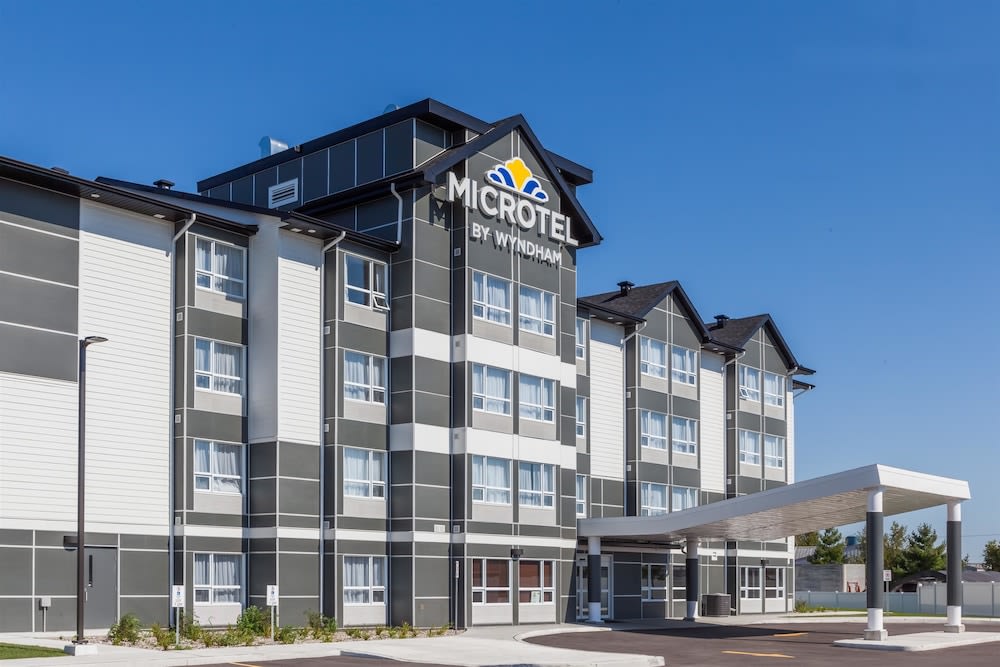 Microtel Casselman 1
