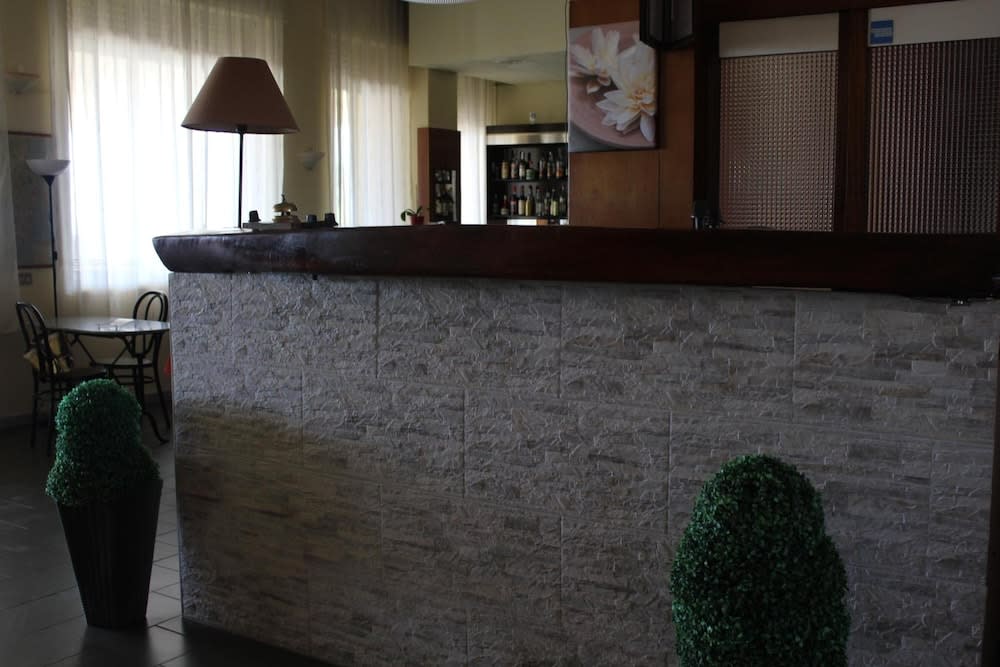 Hotel 106 2