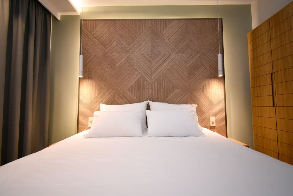 Elena Village Hotel & Suites 2