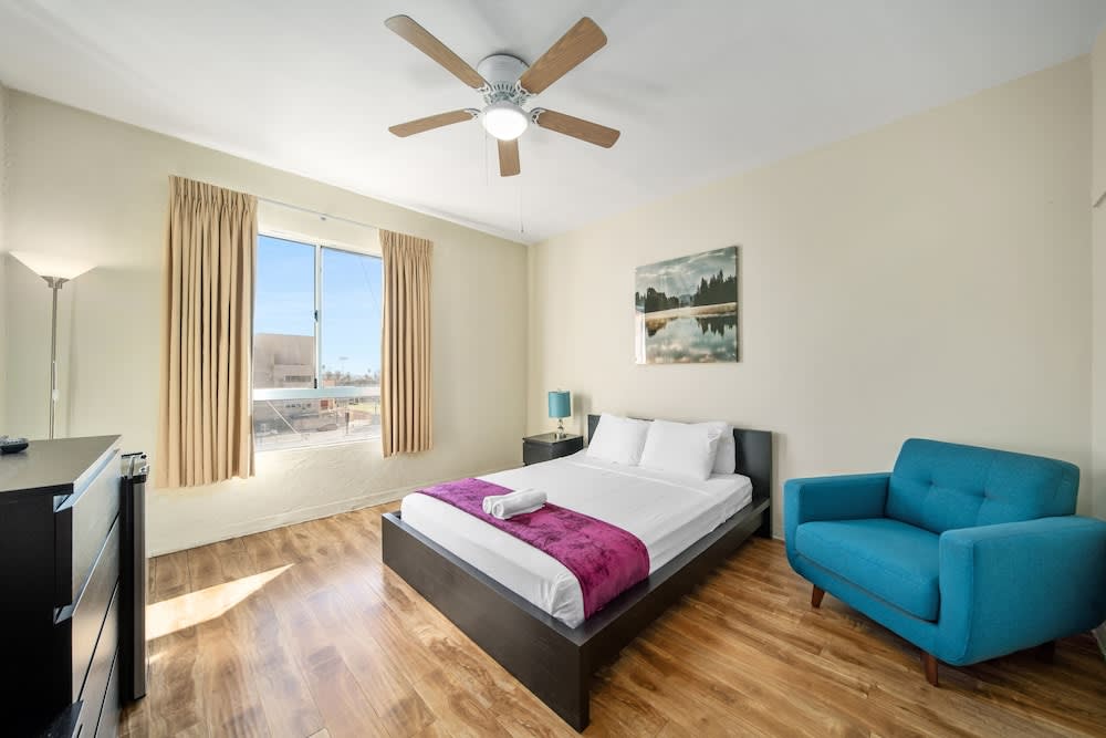 Samesun Hollywood Hotel & Hostel 1