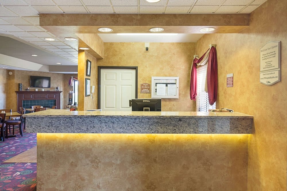 Quality Inn Fairmont 2