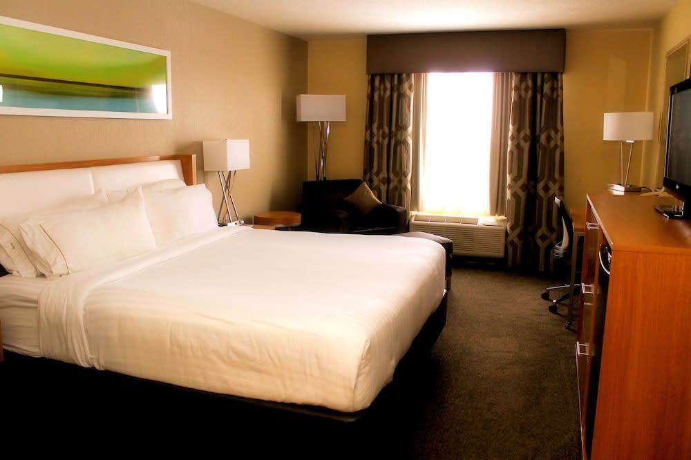 Holiday Inn Express & Suites Sherwood Park-Edmonton Area by IHG 4