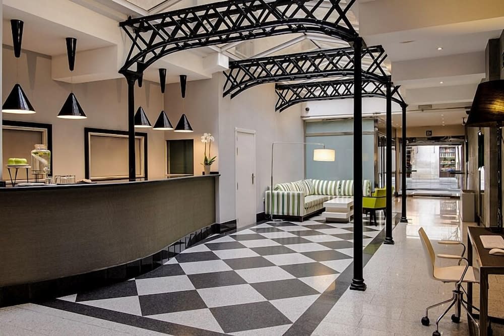 Ikonik Plaza Mercado 3