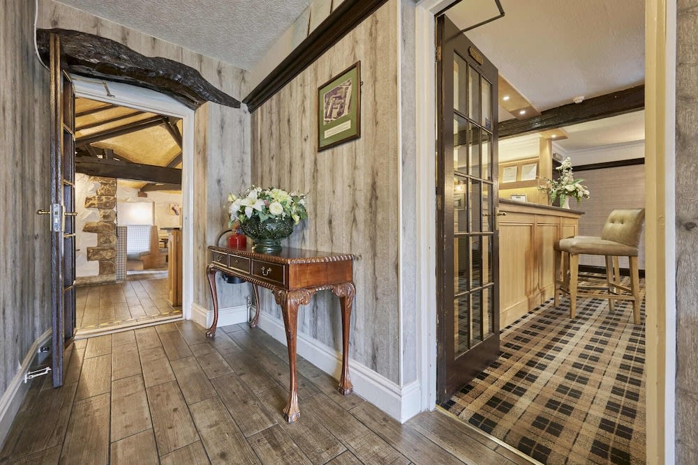 The Old Ginn House Inn 2