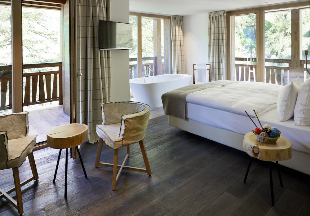 La Vue Luxury Living Apartments 5