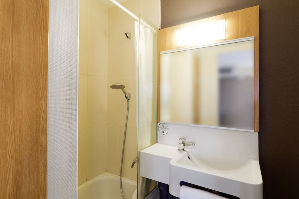 B&B HOTEL Vannes Est Golfe du Morbihan 5