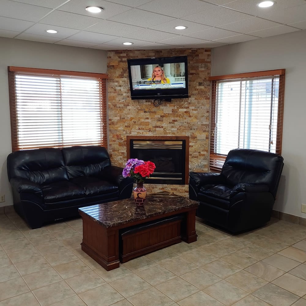 Days Inn by Wyndham West-Eau Claire 2