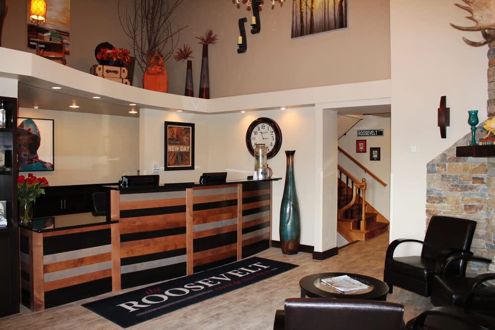 Roosevelt Inn & Suites 2