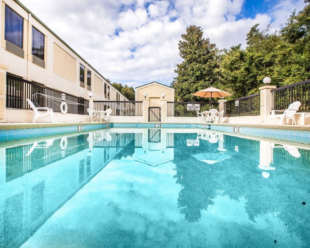 Quality Inn Darien-North Brunswick 1