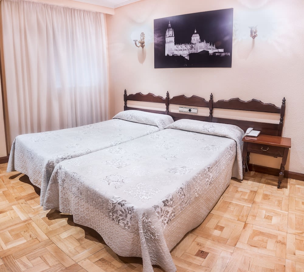 Hotel Castellano I 5