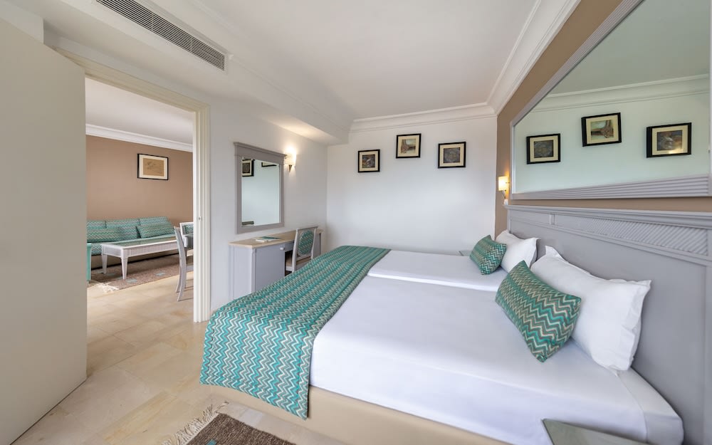 Marhaba Salem - Family Only 4