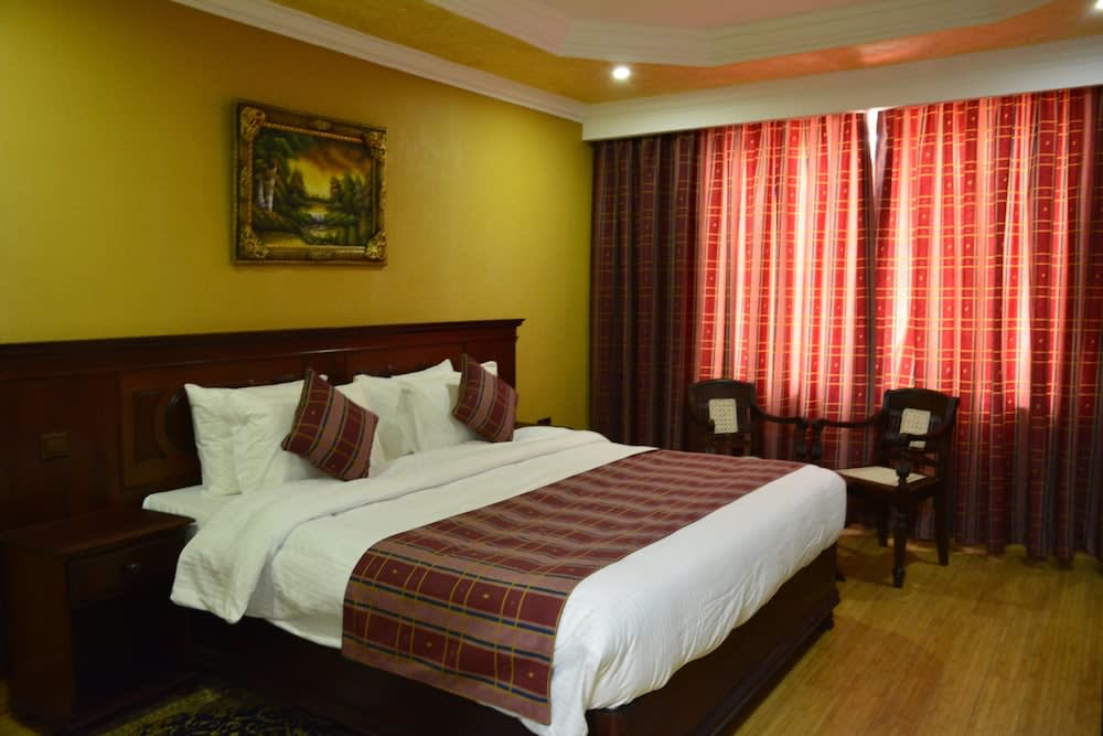 Eagle Palace Hotel 1