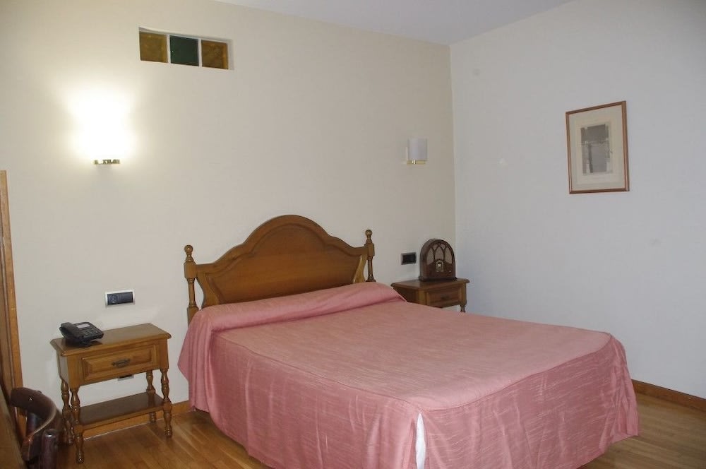 La Casona de Jovellanos 2