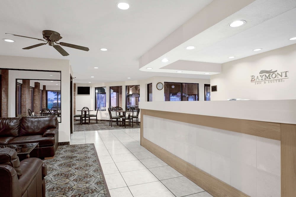 Baymont Inn & Suites San Marcos 5