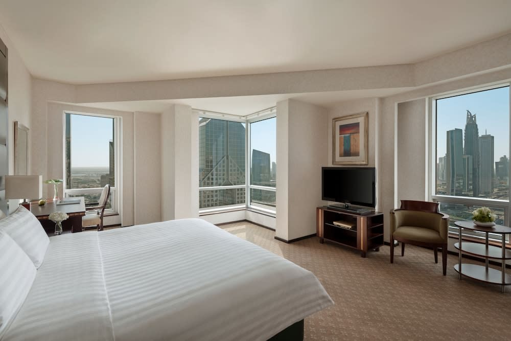 Shangri-La Apartments 5