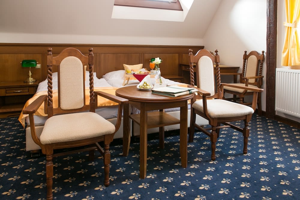 LH Hotel Gold 2