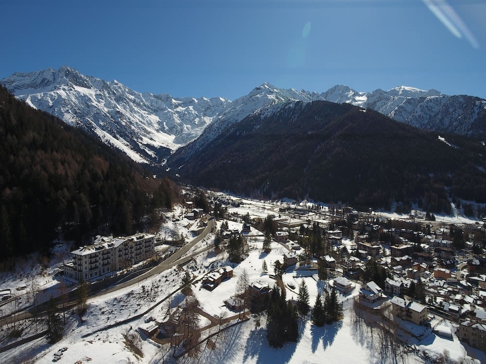 Palace Pontedilegno Resort 1