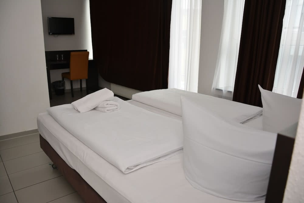 Mosel Hotel Frankfurt, Frankfurt am Main Günstige Angebote lastminute.de