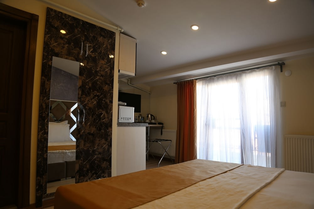 Terra Suites 1