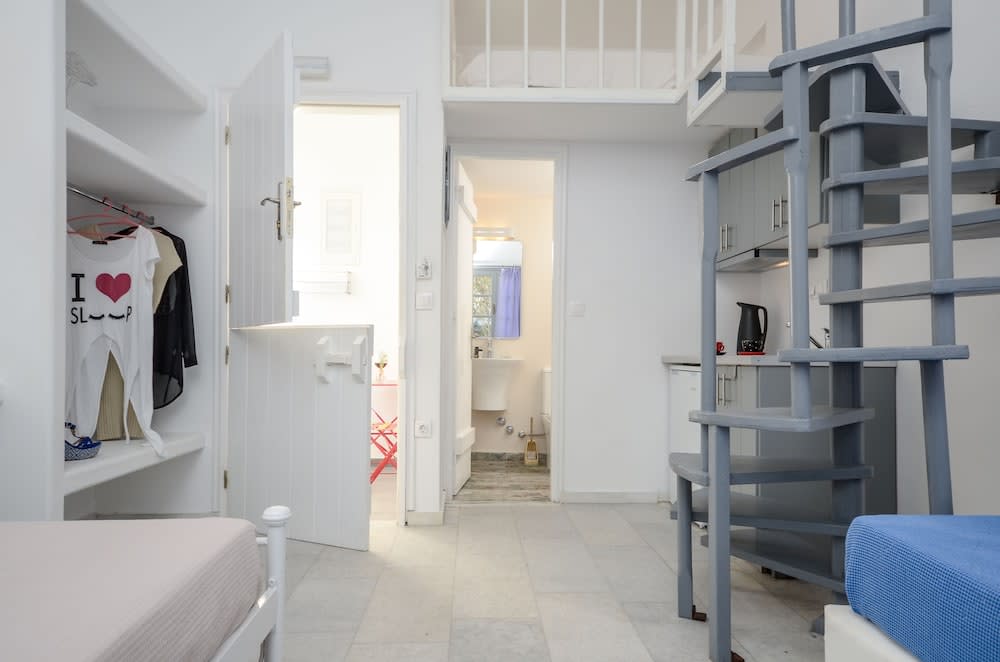 Depis Suites & apartments 2