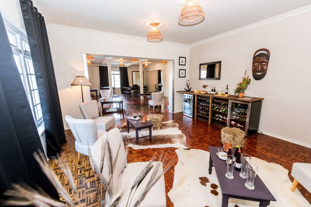 Le Petit Chateau Guest House 1