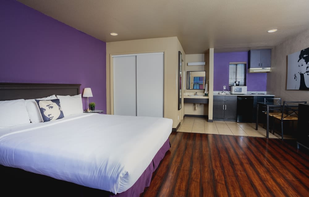 Alura Inn 1