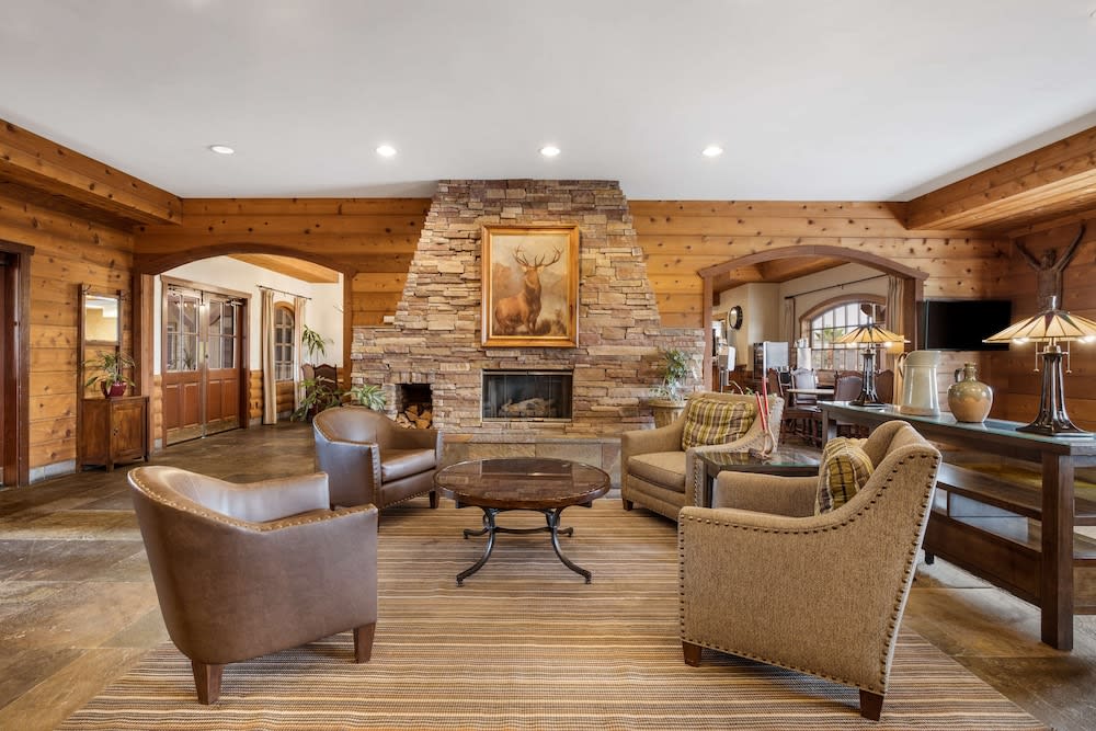 Best Western Corona Hotel & Suites 1