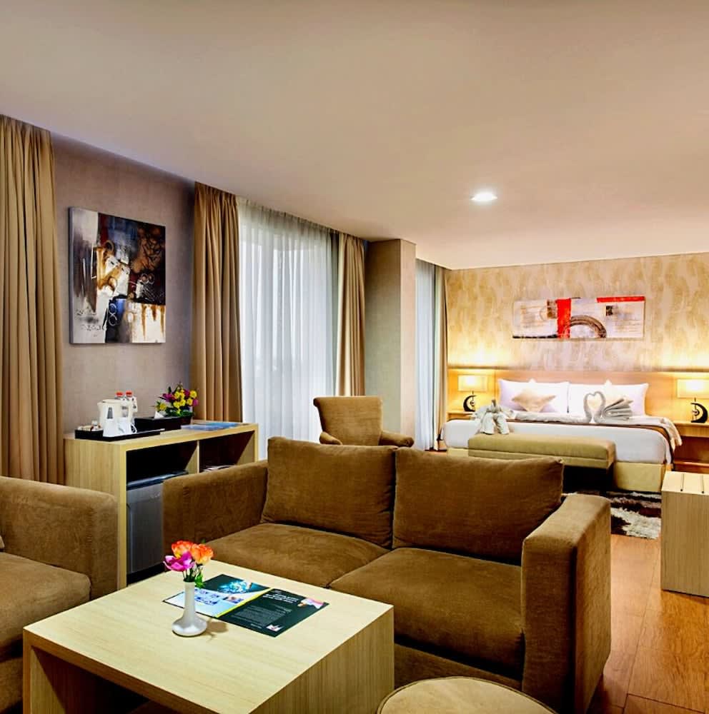 Days Hotel & Suites by Wyndham Jakarta Airport 4