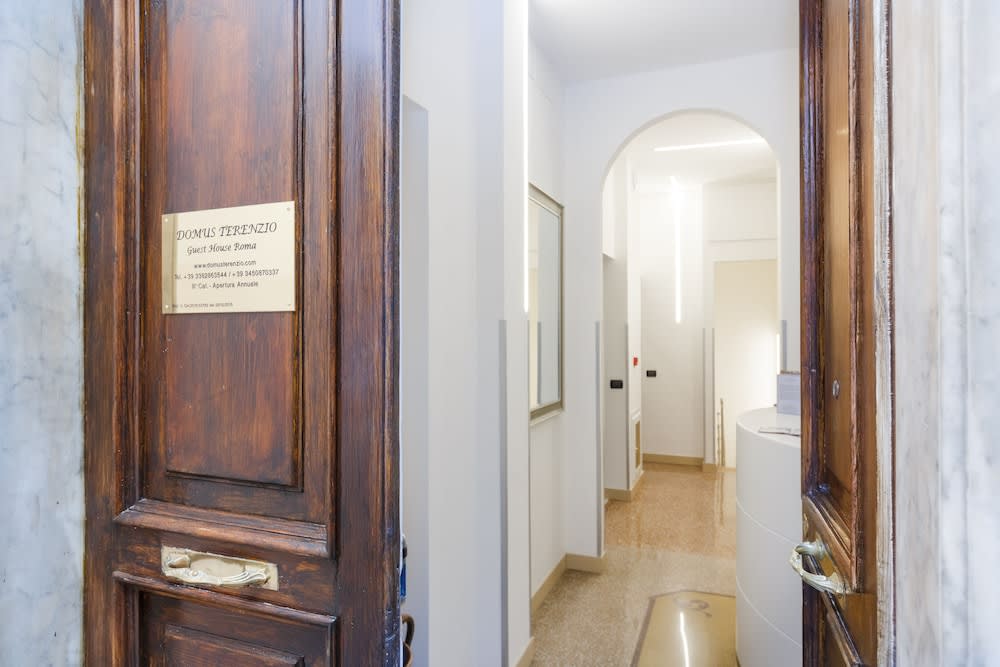 Domus Terenzio 2