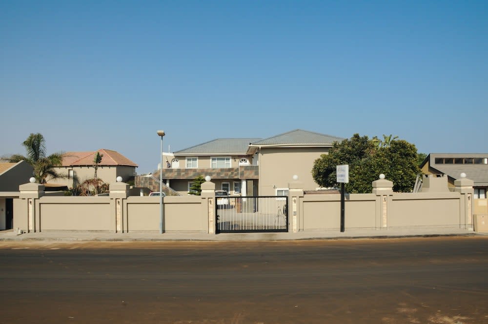 Sea Breeze Guesthouse 1