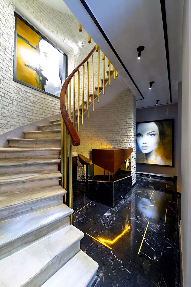 Walton Hotels Galata 2