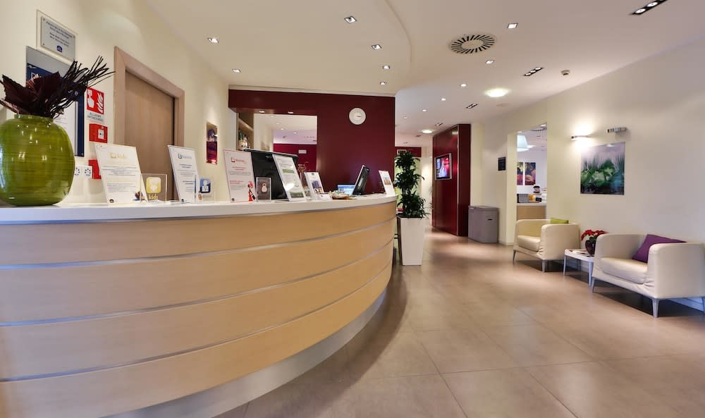 Best Western Palace Inn Hotel 3