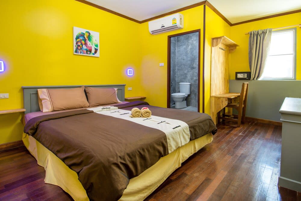 Central Guesthouse 1