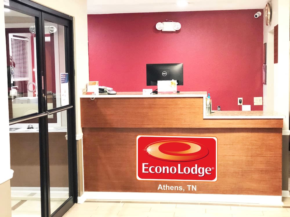Econo Lodge Athens I-75 2
