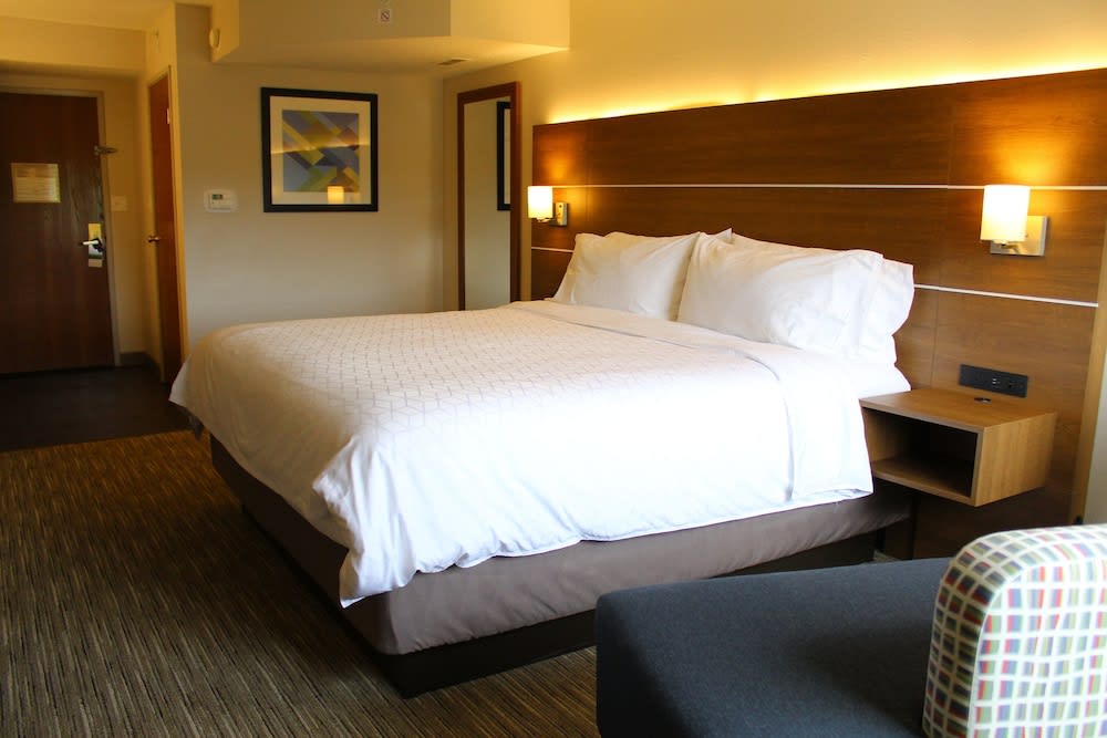 Holiday Inn Express MURRYSVILLE-DELMONT by IHG 2