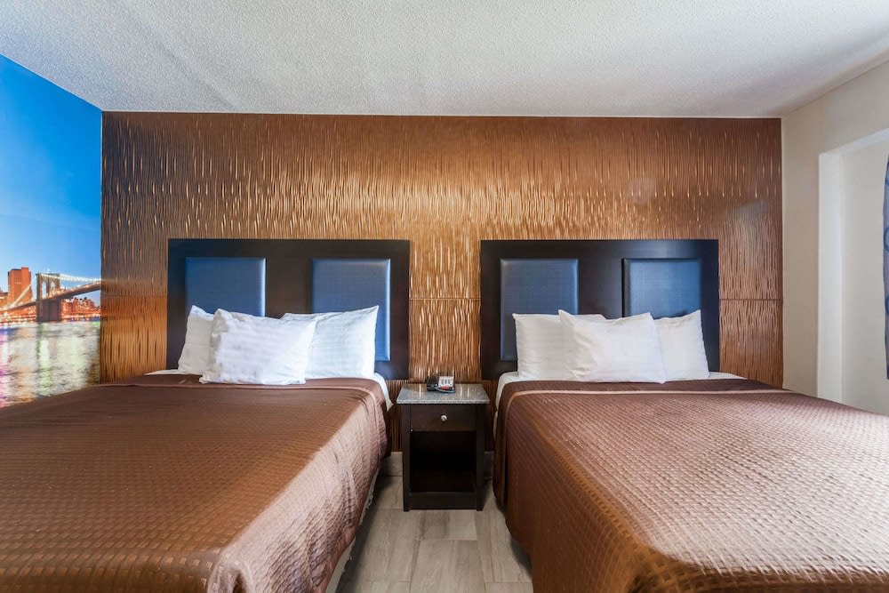 Travelodge by Wyndham South Hackensack 5