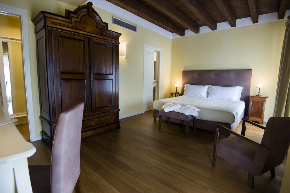 Le Ali Del Frassino 4