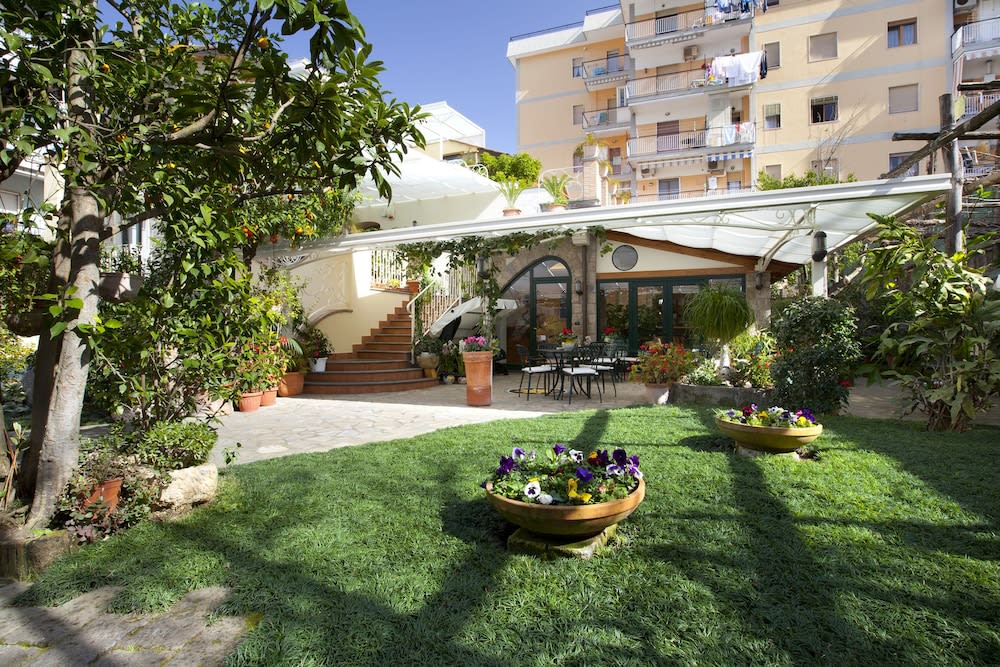 Relais Villa Angiolina 1