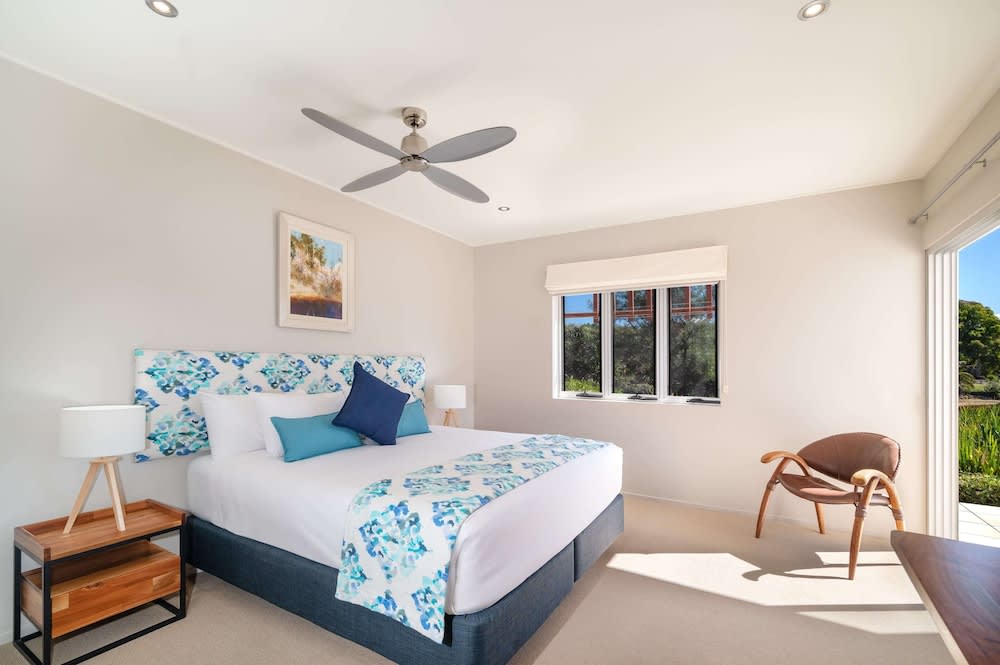 Family Beach House at Twin Waters Resort 4