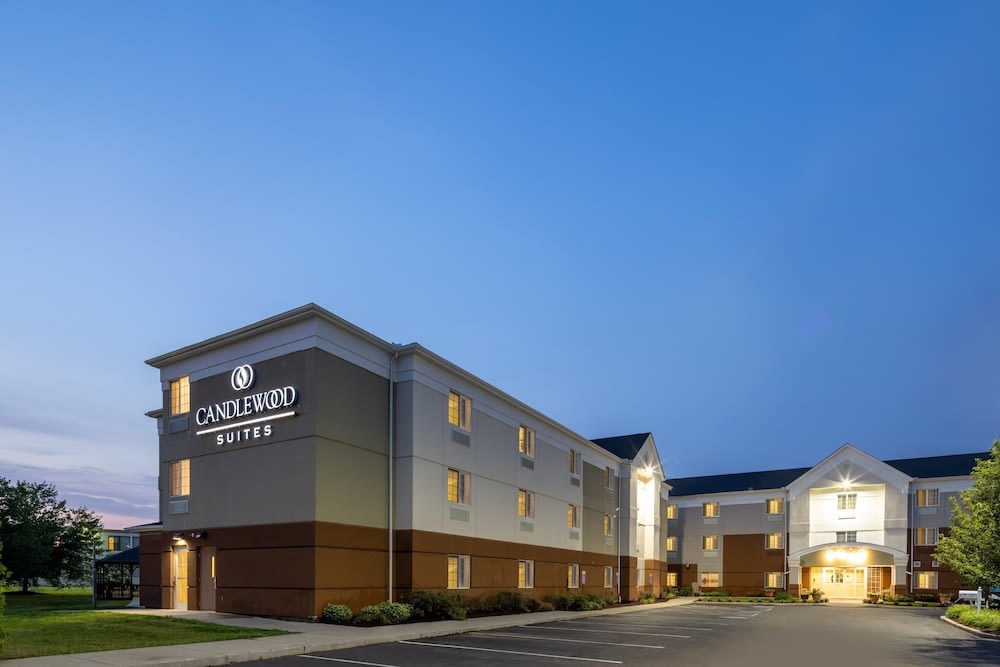 Candlewood Suites Windsor Locks Bradley Arpt by IHG 1