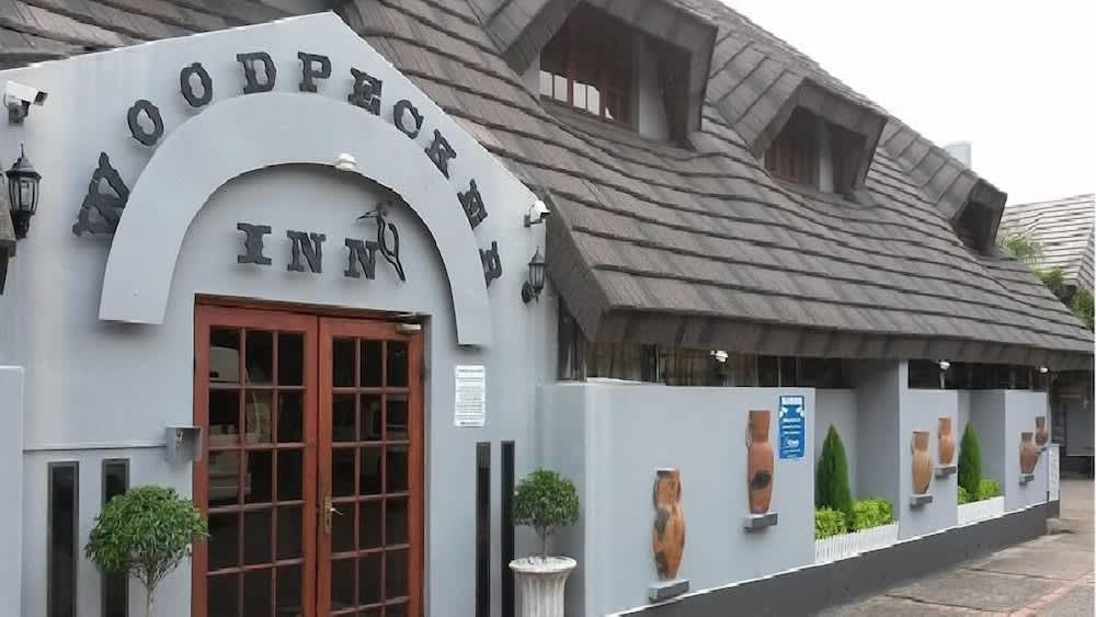 Woodpecker Inn 1