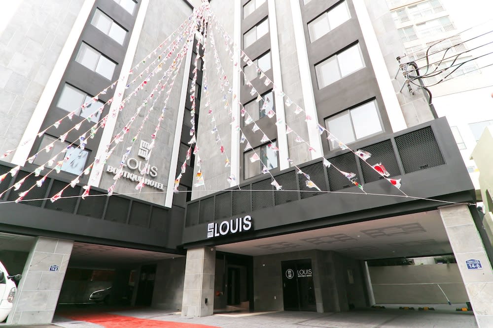 Louis Hotel 1