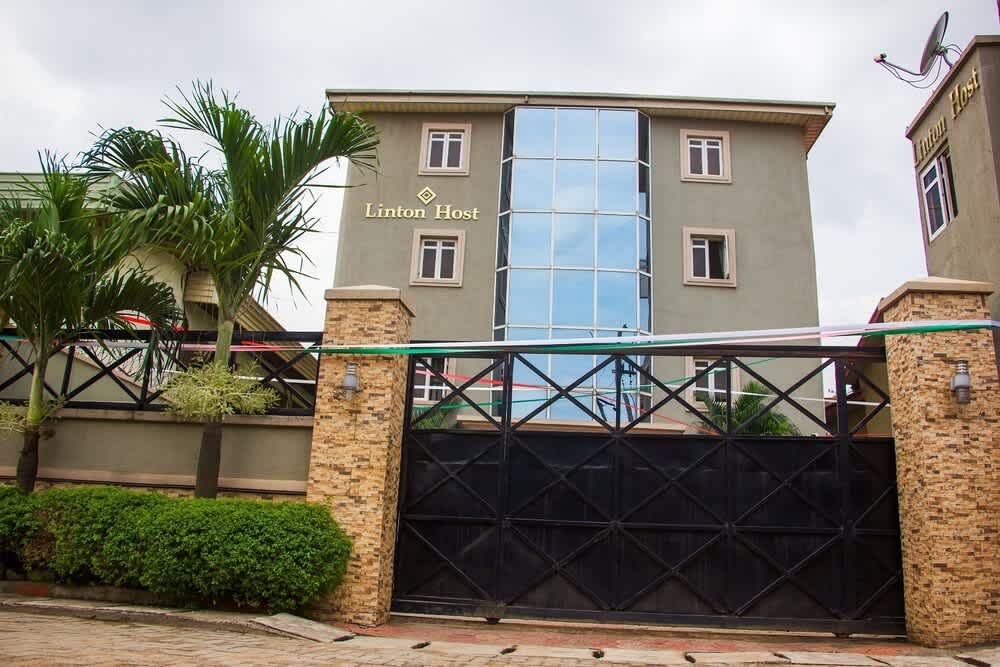 De' Bliss Hotel and Suites 1