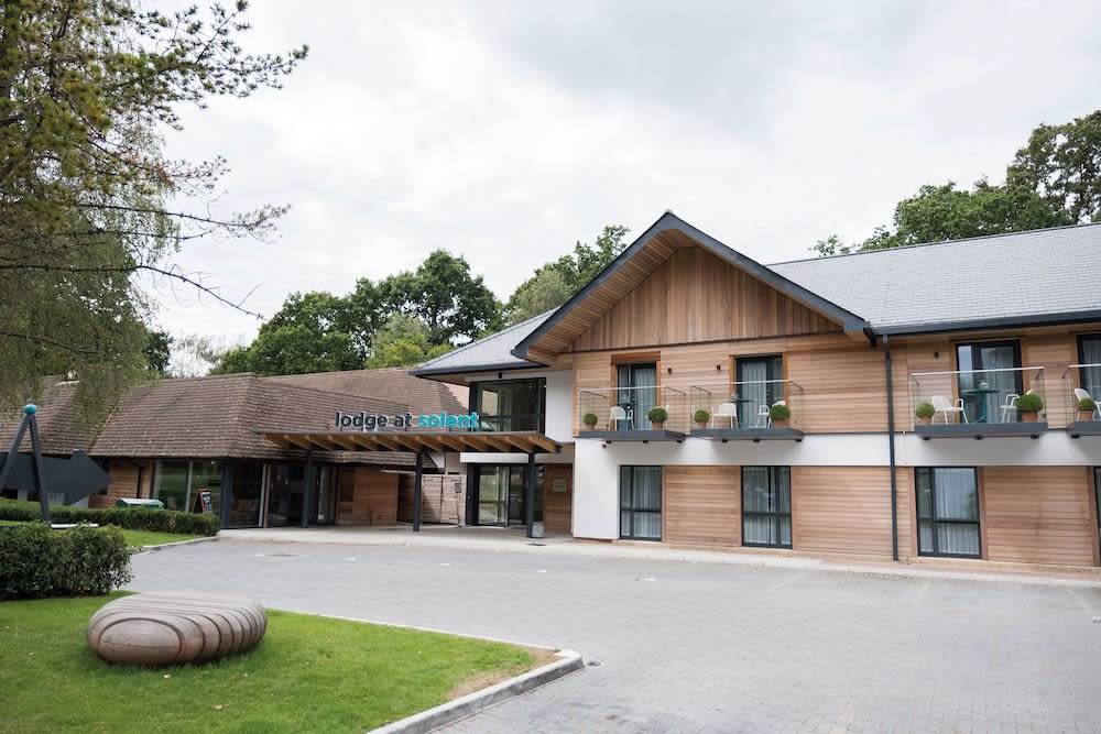 Lodge at Solent 1