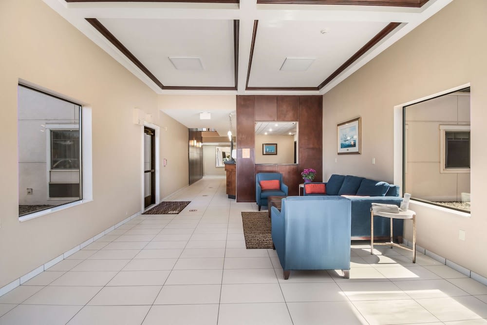 Comfort Inn Newport 2