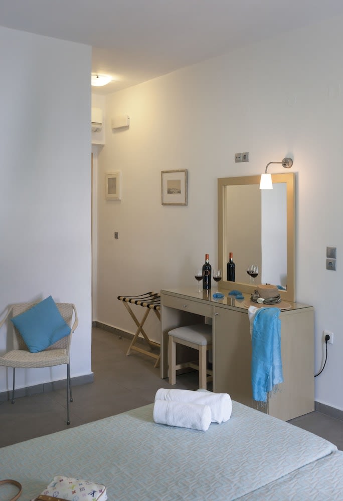 Blue Harmony Hotel 4