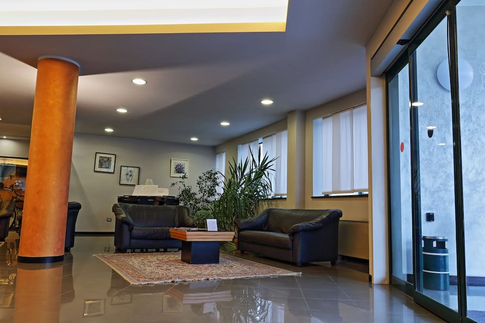 Hotel Romanisio 2