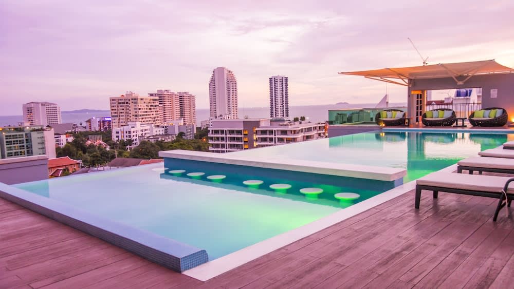 Unique Regency Pattaya 1