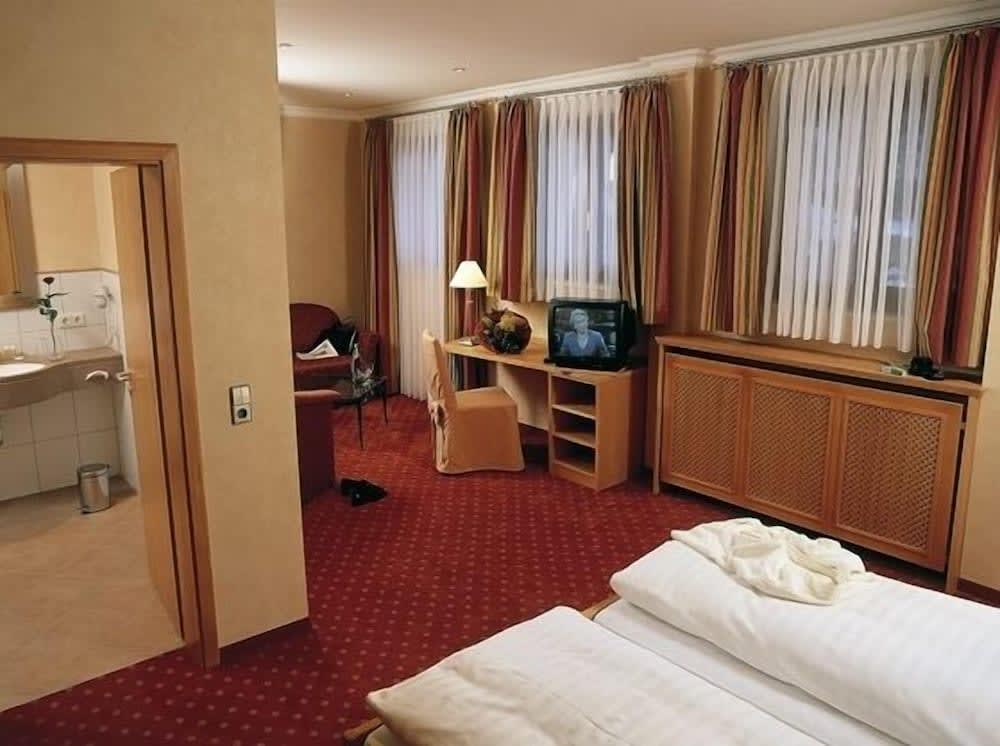 Hotel Restaurant Ochsenwirtshof 4