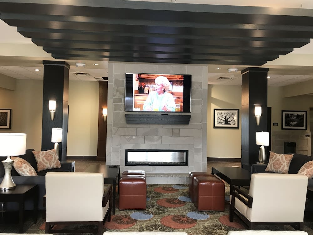 Staybridge Suites MADISON - FITCHBURG by IHG 2